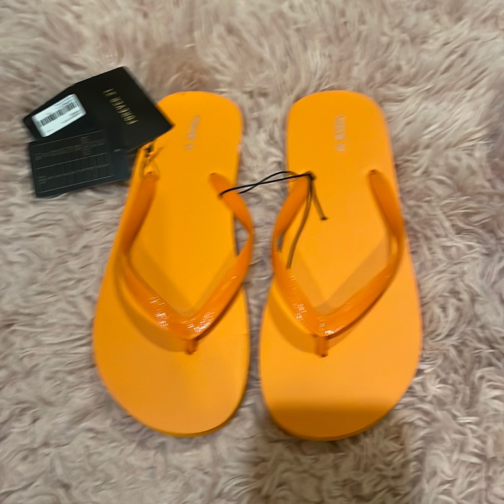 Forever 21 Flip Flops